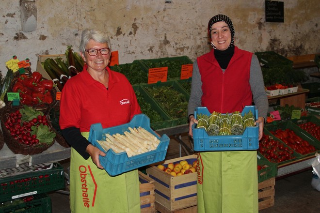 Wochenmarkt: Ramona Bohnenstingl, Fatma Senol